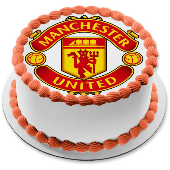 The Making of a Manchester United Cake – Grated Nutmeg