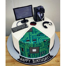 Computer cake | Computer cake, Cake designs birthday, Cake toppings