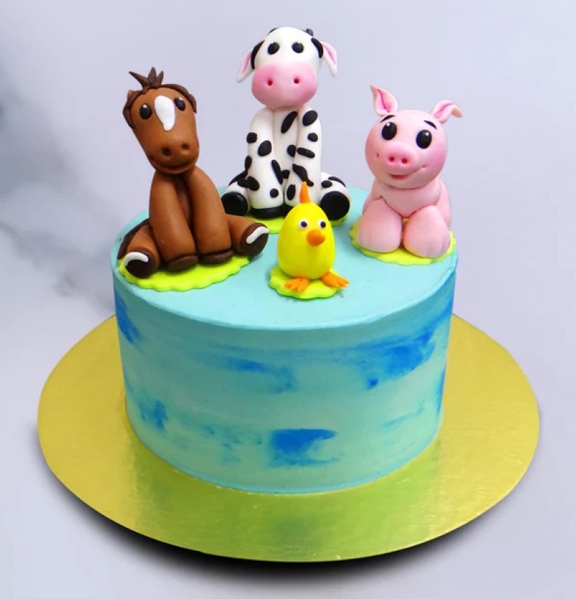 First time trying to make fondant figures. Long way to go but I was happy  for the first attempt in this farm animal 2nd birthday cake! Any  tips/tricks welcome! : r/cakedecorating