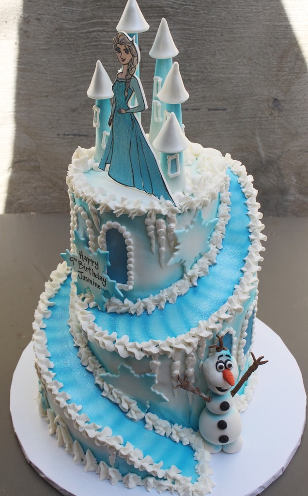 3D sculpted Frozen Castle Cake