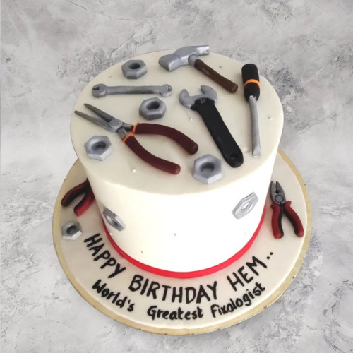 Mechanics birthday cake, Birthday cakes for men, Cakes for men