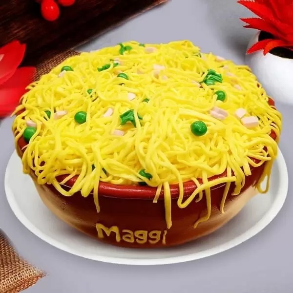 Crissa's Cake Corner!: Bowl of Noodles Cake