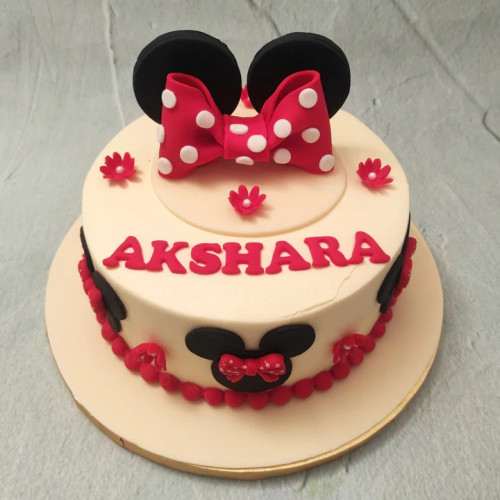 Baby Minnie Mouse Cake - YouTube