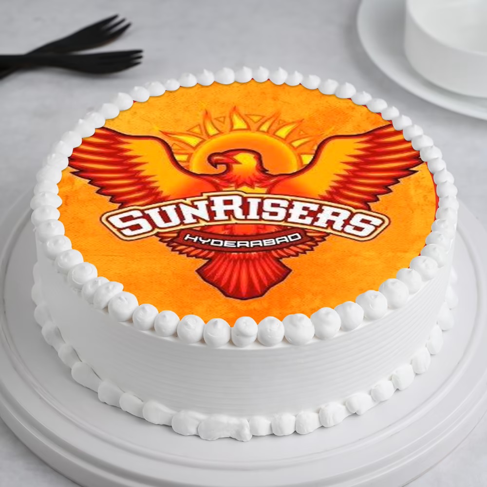 Cricket Theme Cake | Online delivery | Crumbsz Bakers | Panipat -  bestgift.in